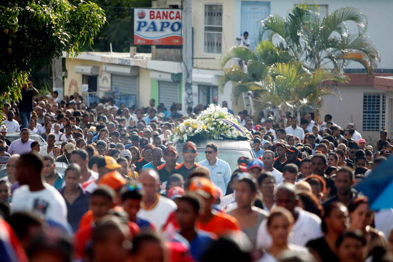 Illustration for article titled Striking Images From Oscar Taveras's Funeral In The Dominican Republic